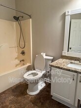 566 Treymoor Lake Cir in Alabaster, AL - Foto de edificio - Building Photo