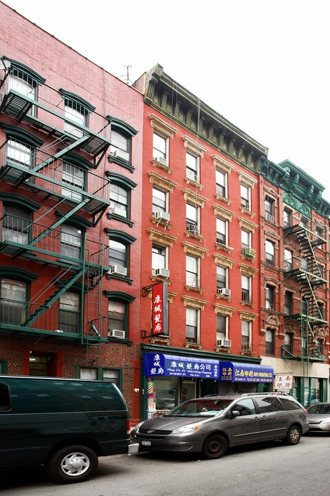 29 Henry St in New York, NY - Foto de edificio