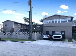 310 SW 15th Rd in Miami, FL - Building Photo - Other