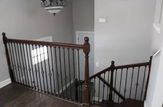 8925 Golfview Dr in Orland Park, IL - Building Photo - Building Photo
