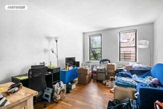 649 2nd Ave in New York, NY - Building Photo - Building Photo