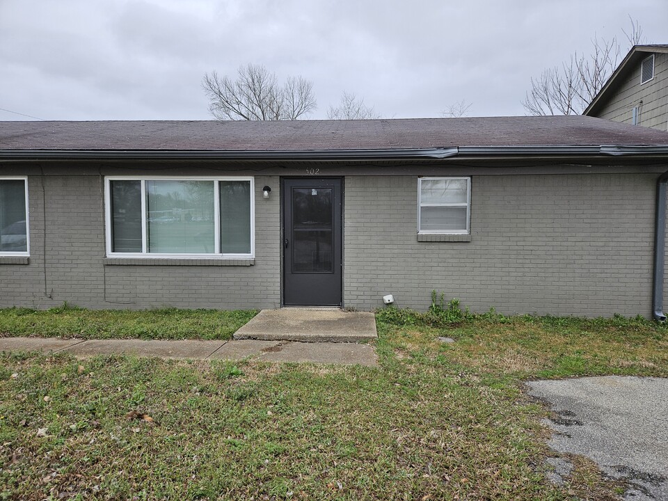 604 Faith Cir in Trenton, TN - Building Photo