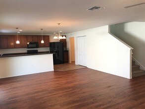 7314 Tangle Bend Dr in Gibsonton, FL - Building Photo - Building Photo