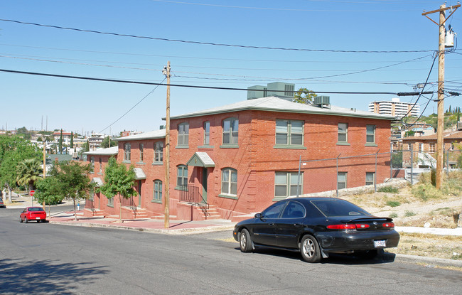 1404 N Ochoa St in El Paso, TX - Building Photo - Building Photo