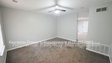 5200 Olive St in Kansas City, MO - Building Photo - Building Photo