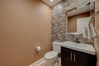 1419 Kyle Hill Ln in Sugar Land, TX - Building Photo - Building Photo