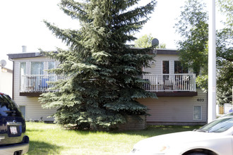 403 9th Ave SW in High River, AB - Building Photo - Primary Photo