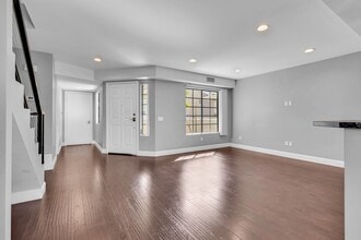 408 Windjammer Cir in Chula Vista, CA - Building Photo - Building Photo