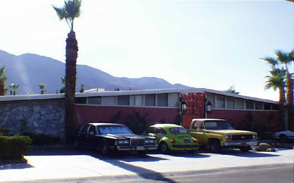 643 S Thornhill Rd in Palm Springs, CA - Building Photo