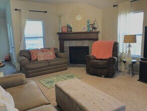 425 Pacific Crest Trail in Edmond, OK - Building Photo - Building Photo