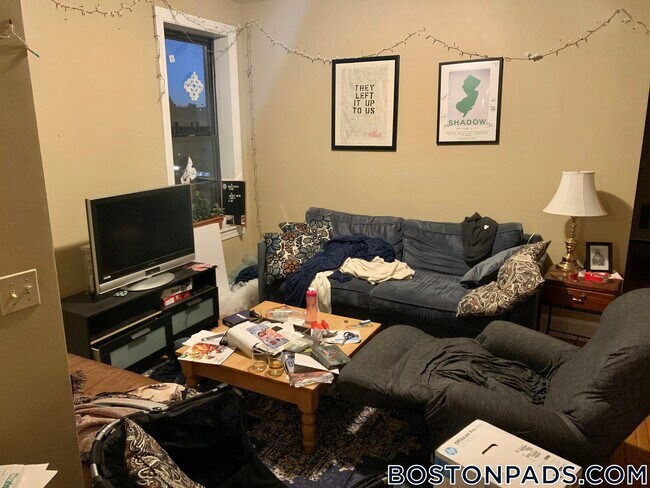 17 Highgate St in Boston, MA - Building Photo - Building Photo