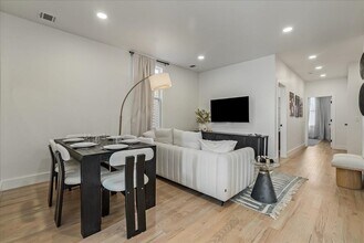 97-99 Zabriskie St in Jersey City, NJ - Building Photo - Building Photo