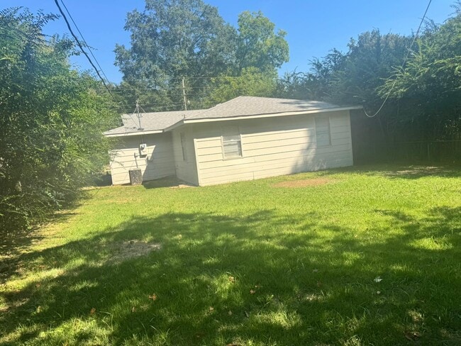 3004 Walker St in Little Rock, AR - Building Photo - Building Photo