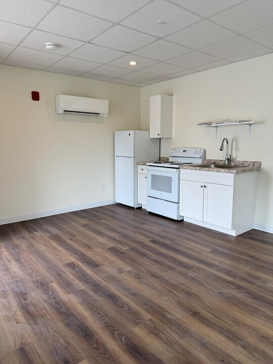 162 Narragansett St in Gorham, ME - Building Photo