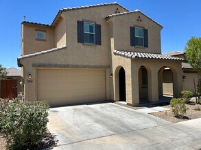 7924 S 25th St in Phoenix, AZ - Foto de edificio - Building Photo