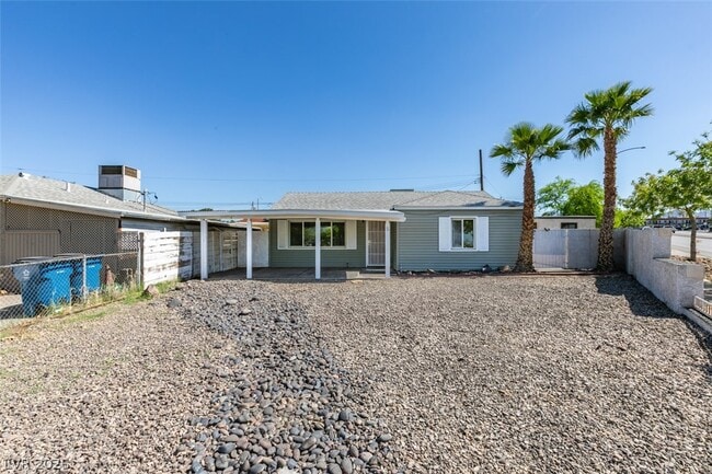 property at 5 Mallory St