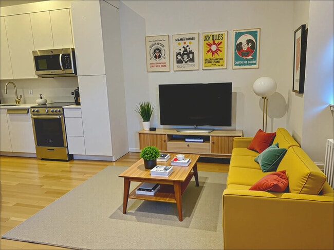 54 Garden St, Unit B in Boston, MA - Foto de edificio - Building Photo