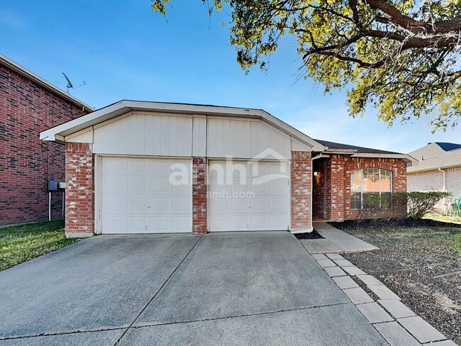 property at 1009 Whistle Stop Dr