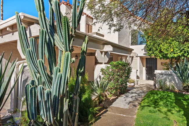 73322 Shadow Mountain Dr