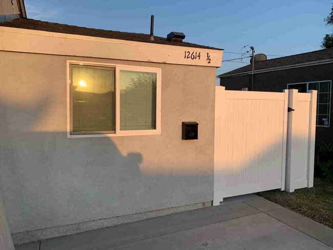 12614 S Blakely Ave in Compton, CA - Building Photo - Building Photo