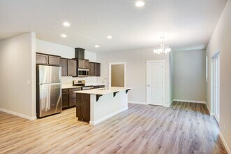 8425 63rd Pl NE in Marysville, WA - Building Photo - Building Photo
