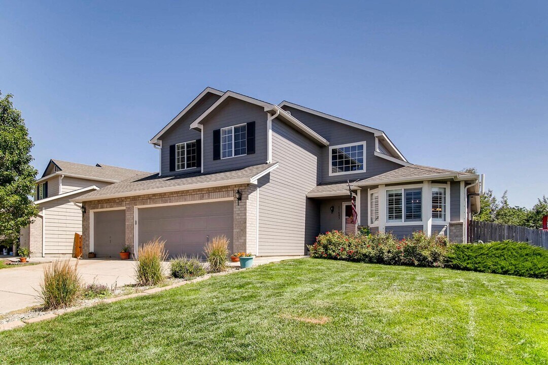 11685 River Run Pkwy in Commerce City, CO - Foto de edificio