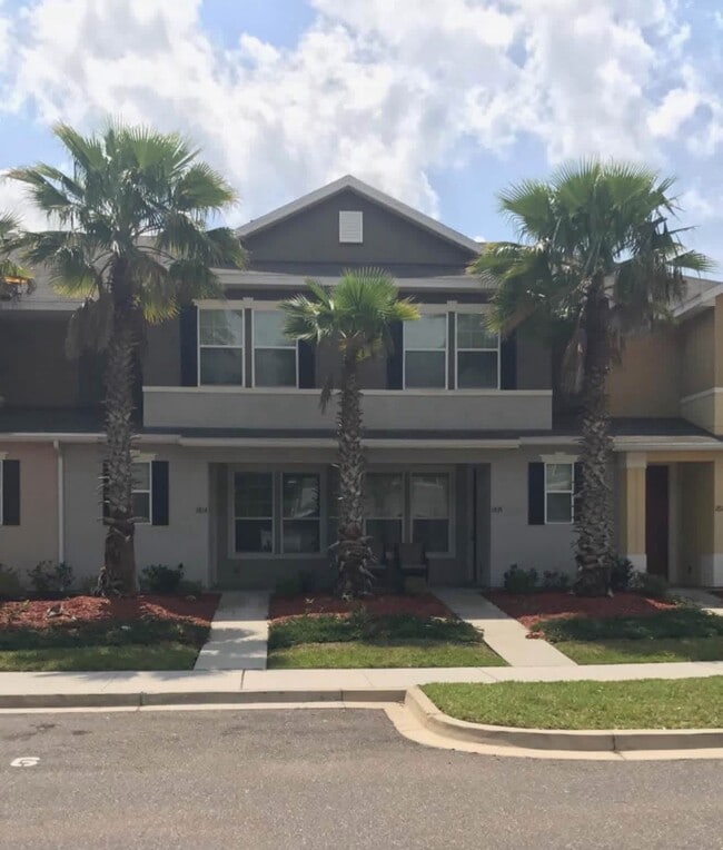 4220 Plantation Oaks Blvd in Orange Park, FL - Foto de edificio - Building Photo