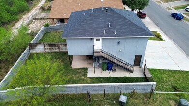 214 Allen Dr in Laredo, TX - Building Photo - Building Photo