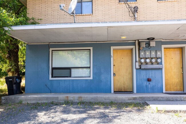 611 3rd St in Cheney, WA - Building Photo - Building Photo