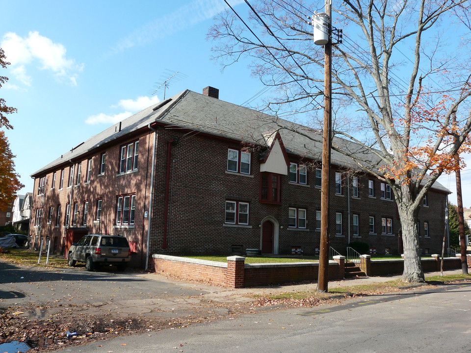 600 3rd Ave in West Haven, CT - Building Photo