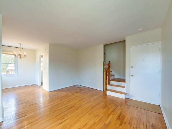 220-A Wakefield Dr in Charlotte, NC - Building Photo - Building Photo