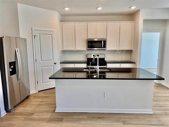 4905 Stockton Ln in Austin, TX - Building Photo - Building Photo