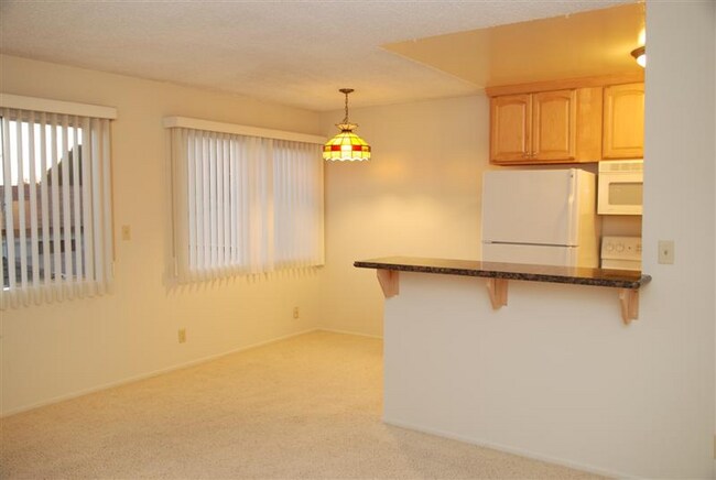 540 Avenue C-Unit -D2 in Redondo Beach, CA - Building Photo - Building Photo