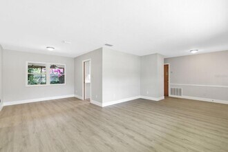 3326 Young St in Winter Park, FL - Building Photo - Building Photo
