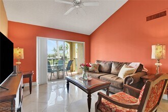 1195 Wildwood Lakes Blvd in Naples, FL - Foto de edificio - Building Photo