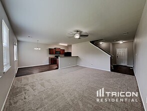 24069 Wilde Dr in Magnolia, TX - Foto de edificio - Building Photo