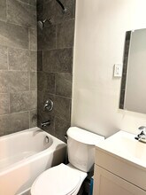 100 Veronica Ave in London, ON - Building Photo - Building Photo