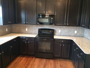 8018 Chasewood Loop in Colorado Springs, CO - Building Photo - Building Photo