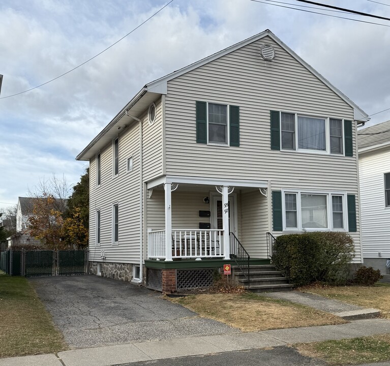 95 Horace St in Stratford, CT - Building Photo