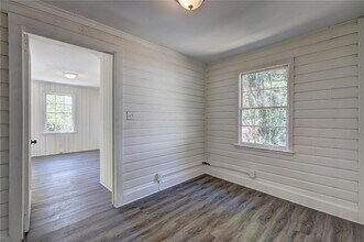 1045 Crescent Ave in Macon, GA - Building Photo - Building Photo