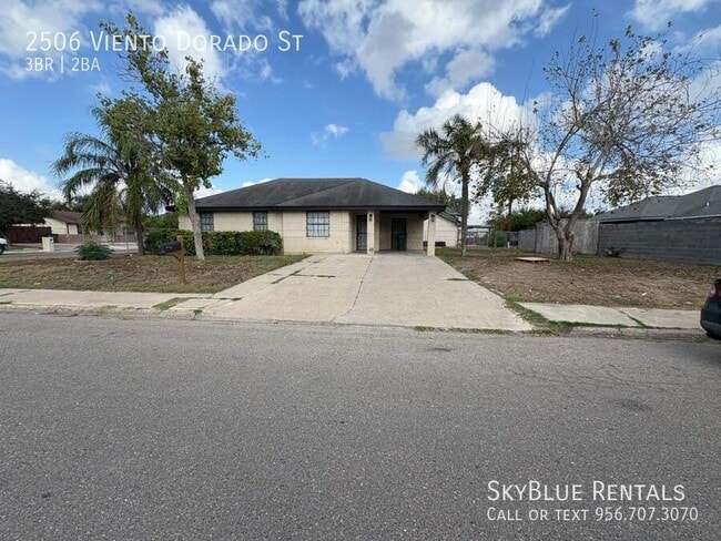 property at 2506 Viento Dorado St
