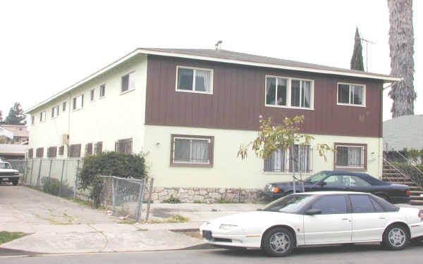 5846 La Mirada Ave in Los Angeles, CA - Building Photo