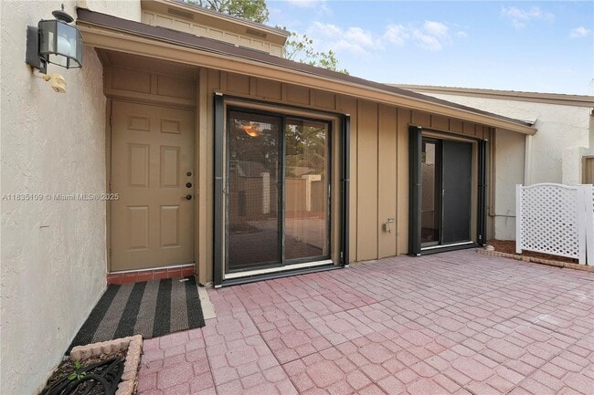 244 Pleasant Wood Dr in Wellington, FL - Building Photo - Building Photo