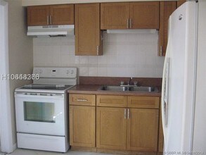 6109 SW 30th St-Unit -1A in Miramar, FL - Building Photo - Building Photo