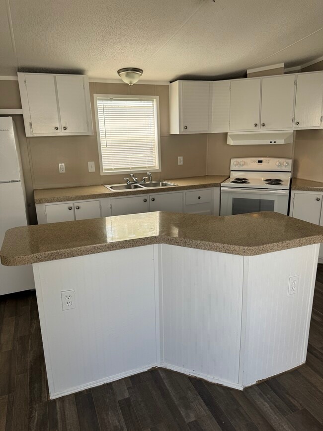 property at 1618 Nocatee Ave