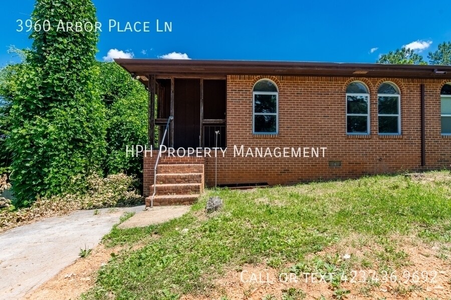 3960 Arbor Pl Ln in Chattanooga, TN - Building Photo