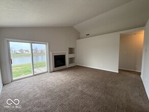 7202 Parklake Cir in Indianapolis, IN - Building Photo - Building Photo