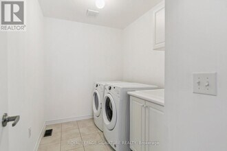 1466 Chretien St in Milton, ON - Building Photo - Building Photo