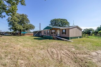 264 Big Salty Ln in Springtown, TX - Building Photo - Building Photo