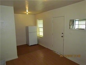 Glendale Apartments in Oklahoma City, OK - Building Photo - Interior Photo